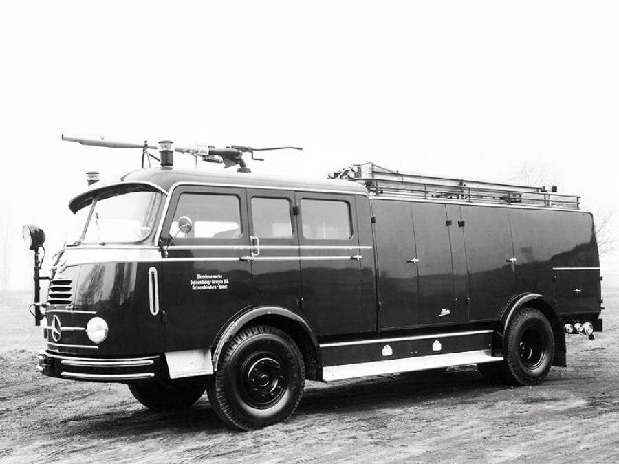  Mercedes-Benz LPF311 Metz TLF16 1959 года  (фото 1 из 1)